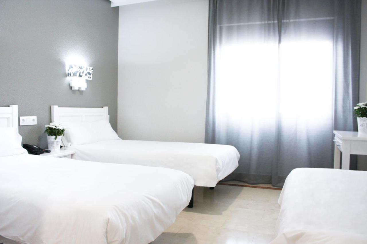 Hospedium Hotel Castilla Торрихос Экстерьер фото