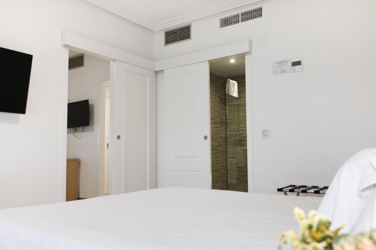 Hospedium Hotel Castilla Торрихос Экстерьер фото