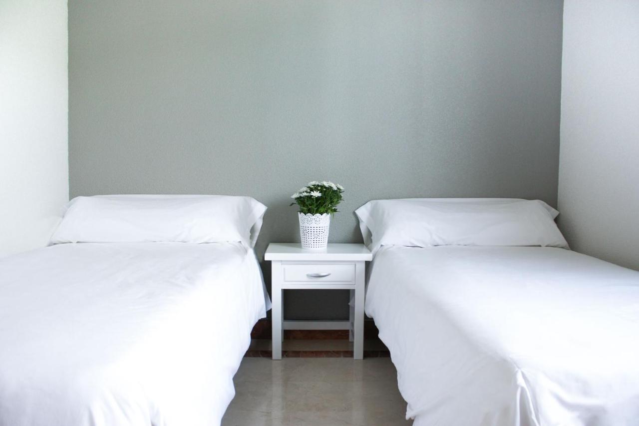 Hospedium Hotel Castilla Торрихос Экстерьер фото